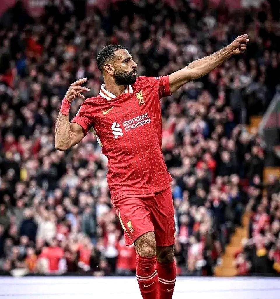 两亿新援压阵！利物浦季前赛战衰落米兰，草皮质量引关注？